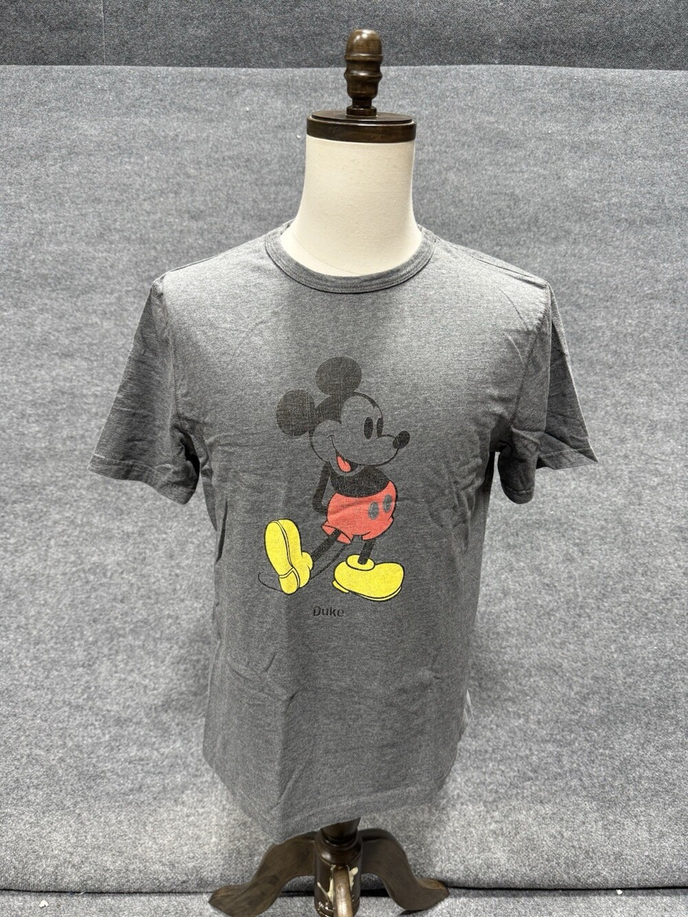 Disney Mickey Mouse Graphic T Shirt Gray Mens Medium Vintage Style 100% Cotton